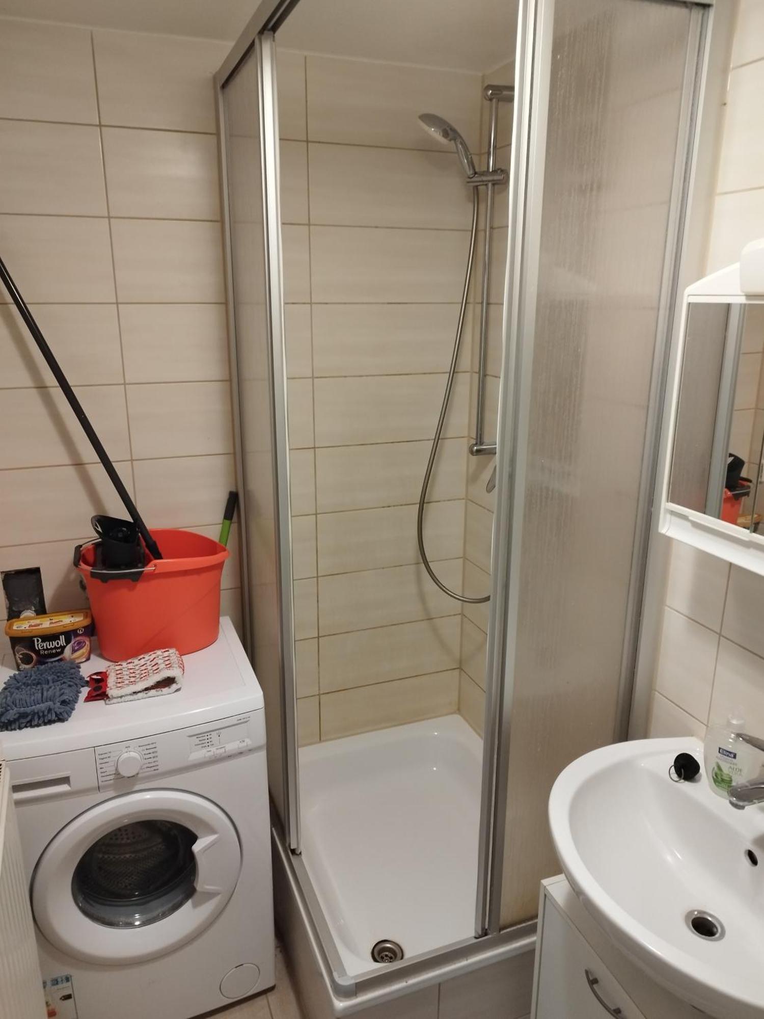 Flex Aparts - Grosse, Moeblierte Wohnung In Zwickau Mit 2 Zimmern ภายนอก รูปภาพ